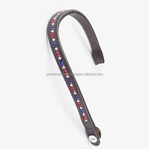 Frontal de cheval en cuir rembourré de marque supérieure, personnalisé, avec cristaux ronds rouges, bleus et blancs, pierres de diamant et chaîne incrustée scintillante - Product Image 5