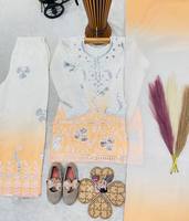 Ensemble palazzo richement brodé en crêpe naturel pur avec dupatta en dentelle fantaisie
