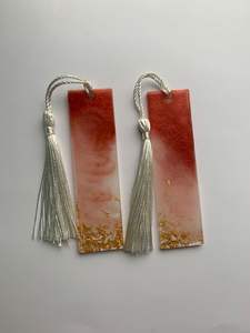 Pétalos de Flores Secas Hechos a Mano con Hojas de Oro, Arte Decorativo Redondo de Madera para Cocina, Marcapáginas Duradero para Diwali - Product Image 2