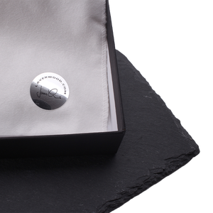 Pegatinas de Vinilo Plateadas Metálicas Personalizadas para Bolsas de Regalos, Frascos de Velas, Etiquetas para Envolver Regalos - Resistentes al Agua y al Calor - Product Image 5