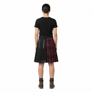 Kilt unisexe noir à carreaux utilitaire avec panneaux cargo, multi-poches, détails zippés, style streetwear et workwear, design premium personnalisé - Product Image 4