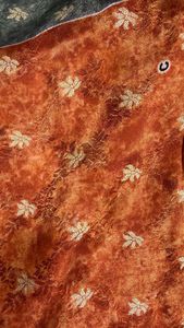 Tissu Jacquard en Soie et Viscose Pure avec Impression Numérique pour Vêtements Ethniques Féminins, Grammage Lourd 140 GSM, 44 Pouces, Tissé au Gujarat, Inde - Product Image 2