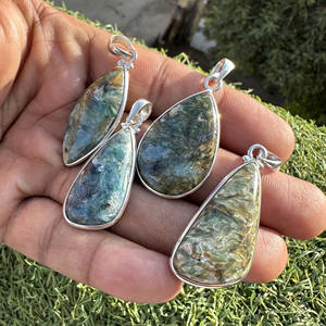 จี้คิยาไนต์ธรรมชาติ เงินแท้ 925 ขายส่ง เครื่องประดับพลอยคิยาไนต์สีเขียวแท้สำหรับผู้หญิง - Product Image 5