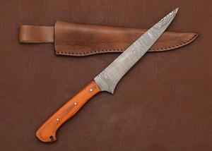 Cuchillo de caza de acero de Damasco con mango de madera y funda de cuero, hoja de punta caída, filo recto, grosor de 0.6 mm - Product Image 4