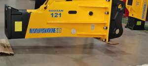 Martillo hidráulico SB121 tipo caja adecuado para excavadoras con 25-30 toneladas CALIDAD PREMIUM PARA ACTIVIDADES DE DEMOLICIÓN AL - Product Image 4