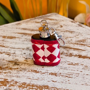 Mini Botellas de Cadera de Cuero Genuino Venus Premium con Diseño a Cuadros, Nuevas Tapas Metálicas, Ligeras, Resistentes e Impermeables - Product Image 3