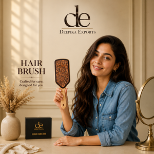 Cepillo de pelo de cuero hecho a mano con diseño floral tallado, para masaje del cuero cabelludo, de uso manual, forma rectangular, Deepika Exports - Product Image 6