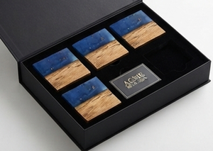 Posavasos Cuadrados Modernos de Madera con Incrustaciones de Resina Azul, Tapetes de Mesa Antideslizantes Modernos, Perfectos para Uso Diario - Product Image 6