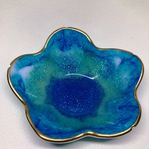 Meilleures ventes en Inde – Vaisselle de luxe en résine polie, écologique, d'origine indienne, design moderne, compatible lave-vaisselle, pour fêtes et événements. - Product Image 3