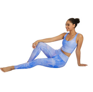Conjunto de Yoga Transpirable Sin Costuras de Alta Calidad para Mujer, con Logotipo Personalizado, para Gimnasio y Fitness, con Logotipo Frontal, Tallas Grandes, Diseño Sólido - Product Image 1
