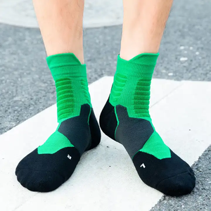 Chaussettes de sport professionnelles pour hommes et jeunes, en coton respirant, absorbant, antibactériennes, séchage rapide, vente en gros - Product Image 6
