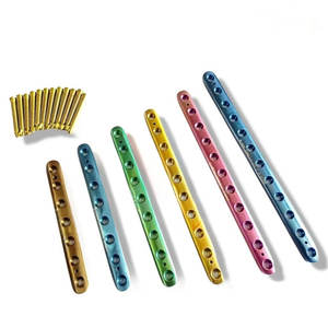 ชุดแผ่นไทเทเนียม LCP ขนาด 5.0 มม. แบบแคบ 6 ชิ้น พร้อมสกรูล็อคขนาด 5 มม. 50 ชิ้น สำหรับศัลยกรรมสัตว์ - Product Image 3