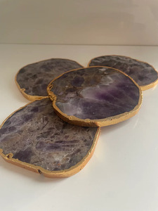 Sous-verre en pierre d'améthyste naturelle avec revêtement doré, sous-verre de luxe en pierres précieuses pour la décoration de la maison - Product Image 2