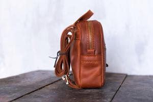 Mochila Mini de Cuero Genuino Personalizada de Lujo, Directo de Fábrica, Mochila de Viaje Pequeña de Cuero Vacuno, Venta al Por Mayor LSBP-0060 - Product Image 3