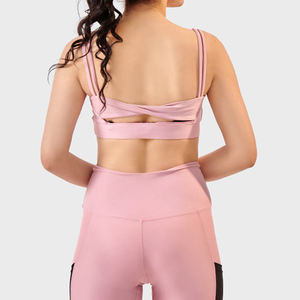 Ensemble de yoga deux pièces pour femme, soutien-gorge de sport respirant en dentelle sans couture à maintien élevé et leggings, avec logo frontal, pour la gym et le fitness - Product Image 2