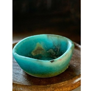 Unique Eco-Friendly American Style Polished Resin Plate <b>Large</b> Decorative Fruit Bowl Handicraft Customized Color Home Kitchen - Product Image 1