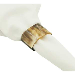 Anneaux de serviette de luxe personnalisés en corne de bœuf et de buffle pour la vaisselle, la décoration de table et la maison, au meilleur prix - Product Image 1