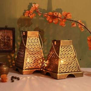 Portavelas de Hierro Indio Hecho a Mano, Más Vendido, con Temática Navideña y de Boda, Iluminación Ambiental para Estanterías de Estudio y Reuniones Nocturnas - Product Image 3