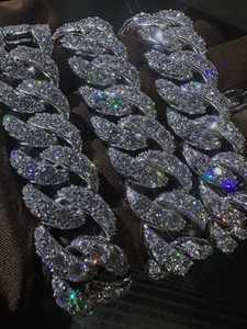 สร้อยคอคิวบาลิงค์แบบหรูหราประดับเพชร VVS มอยส์ซาไนต์ สไตล์ฮิปฮอป งานหนัก ดีไซน์พิเศษสำหรับทุกเพศ ขายส่ง - Product Image 2