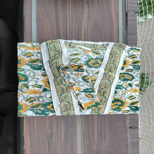 Magnifique Kimono Floral en Coton Imprimé au Bloc Indien, Vêtement d'Intérieur Doux et Respirant, Robe d'Été, Prix de Gros - Product Image 5