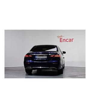 2023 Mercedes-Benz E-Class E350 4MATIC AMG Line 37,232 km Automatic Gearbox Leather Seats Left Steering Rear Camera - Product Image 3