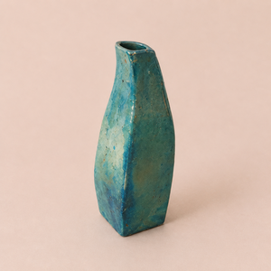 Vase de table en grès artisanal, moderne, minimaliste, émaillé bleu-vert, écologique et durable - Product Image 4