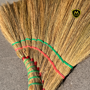 Escoba de hierba natural hecha a mano de primera calidad de Vietnam Alta durabilidad Mejor precio-Escobas y recogedores - Product Image 3