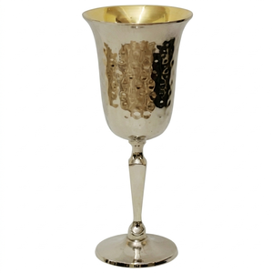 Copa Kiddush de Latón de Alta Calidad, Plateada, Estilo Moderno, Diseño Único Americano, Copa de Vino Ecológica y Sostenible - Product Image 1