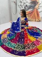 Lehenga Choli vintage spécial Navratri en Georgette Fox avec broderie au fil et travail de sequins, prêt-à-porter
