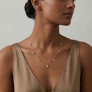 Delicado Collar Solitario con Diamante Natural de Corte Brillante Redondo de 0.12 Quilates, Oro Rosa, Claridad VS SI, Color H I, Joyería Fina, Regalo - Product Image 1