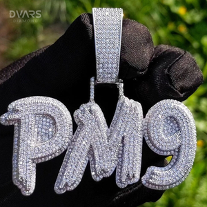 Pendentif personnalisé avec numéro et initiale en lettres, style hip-hop, luxe, plaqué or, argent 925, moissanite, pour homme et femme - Product Image 1