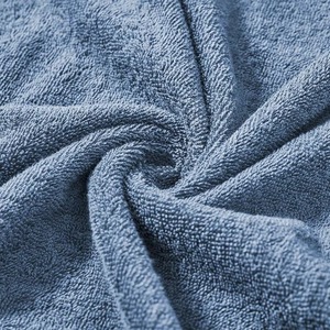 Peignoir de bain unisexe ultra doux en coton éponge 100% avec capuche, longueur genou, style classique - Product Image 4
