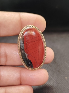Colgante de latón con ranura de jaspe de sangre natural |   Colgante de latón hecho a mano con piedras preciosas |   Joyería Chapada en Oro |   Fabricante Mayorista OEM ODM - Product Image 2