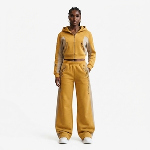 Custom <b>Women</b> Cropped Zip Up Hoodie and Wide Leg <b>Sweatpants</b> Two Piece Contrast Color Rhinestone Tracksuit Set - Product Image 1