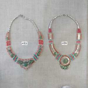 Colliers ethniques à pendentif en corail fleuri du bouddhisme tibétain avec perles tibétaines - Product Image 6