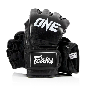 Gants de MMA Fairtex One Model de haute qualité, performance optimale, dernier design, demi-doigts, noirs, gants de MMA Fairtex Pro en cuir - Product Image 5