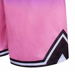Shorts de basketball en mesh tendance avec design par sublimation pour hommes, respirants en polyester, shorts de sport, vêtements d'équipe personnalisés, production en gros OEM - Product Image 2