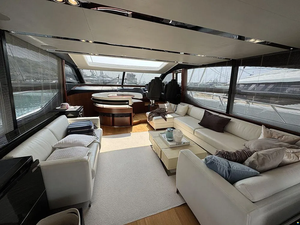 เรือยอชท์ดีไซน์พรีเมียม P-r-i-n-c-e-s-s S-72 - Product Image 4