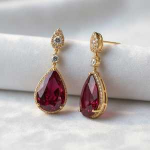 Pendientes de Rubí Natural en Forma de Gota, Plata de Ley 925, Chapados en Oro de 14K, con Moissanita en Forma de Lágrima, Joyería para el Mes de Julio - Product Image 1