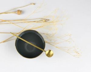 Bol en céramique finition pierre noire minuit, design moderne profond, résistant aux éclats, glaçure sans danger pour les aliments, idéal pour les soupes, les salades et les nouilles - Product Image 6