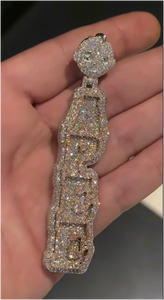 Pendentif vertical personnalisé en moissanite testée au diamant, bijoux sur mesure en argent 925, pendentif lettre en moissanite sertie de pierres - Product Image 6