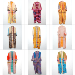 ชุดกิโมโนผ้าไหมแท้ 100% งานแฮนด์เมด ดีไซน์หรูหรา ตกแต่งด้วยผ้าปะติดปะต่อ  สำหรับผู้หญิง  แบบยาวเต็มตัว สไตล์โบโฮ  ใช้เป็นเสื้อคลุมหรือชุดคลุมชายหาด  คอวี  ปิดด้วยเชือกผูก - Product Image 1
