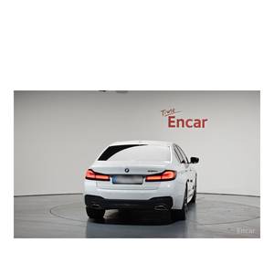 BMW Série 5 530e M Sport Septembre 2022 57 176 km Boîte de vitesses automatique Volant à gauche - Product Image 3