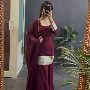 Ensemble Sharara en Georgette Heavy Star avec broderie de 5 mm, travail de codage de sequins et Latkan Dori, entièrement cousu, tenue de fête - Product Image 1