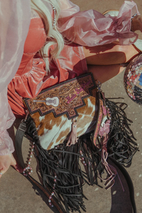 Bolso Bandolera de Cuero Vacuno con Flecos Estilo Western – Bolso de Hombro Boho Vintage Hecho a Mano con Borlas Largas para Mujer - Product Image 4