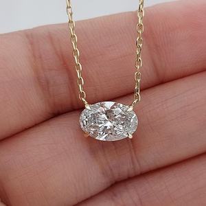 Collar de Diamantes Cultivados en Laboratorio de Corte Ovalado de 5 Quilates en Oro de 18K de Lujo, Certificado E VVS IGI, Diseño Vintage para Celebraciones de Aniversario - Product Image 1