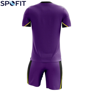 Ensemble d'uniformes de football personnalisés pour hommes, impression par sublimation, maillot et short de football, design unique, uniforme de football à séchage rapide - Product Image 3