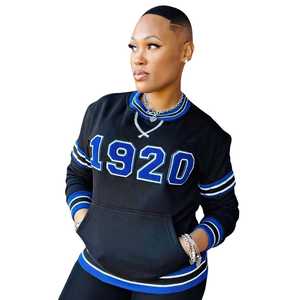 Sudadera Negra con Cuello Redondo Zeta Phi Beta 1920, Bordado Chenille, Ropa de la Hermandad Griega, Sudadera Unisex de Algodón Premium - Product Image 5