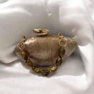 Bolso de mano popular con asa de perlas, bolso de noche tipo caja de huevo de ganso, nuevo bolso de mano de acrílico con textura de mármol a la moda, bolsos de hombro para mujer - Product Image 5