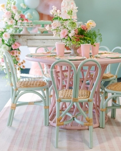 Chaises en rotin artisanales pour enfants, idéales pour les fêtes, anniversaires, mariages, baby showers et événements festifs – Décoration événementielle - Product Image 4